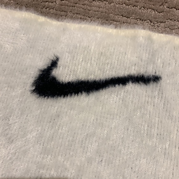 Nike Unisex Plush Knit Infinity Scarf - Picture 5 of 8